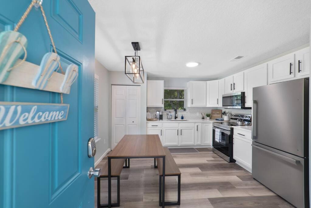 New Modern Bungalow Close To Downtown! Fully Fenced Yard Saint Augustine Exterior foto
