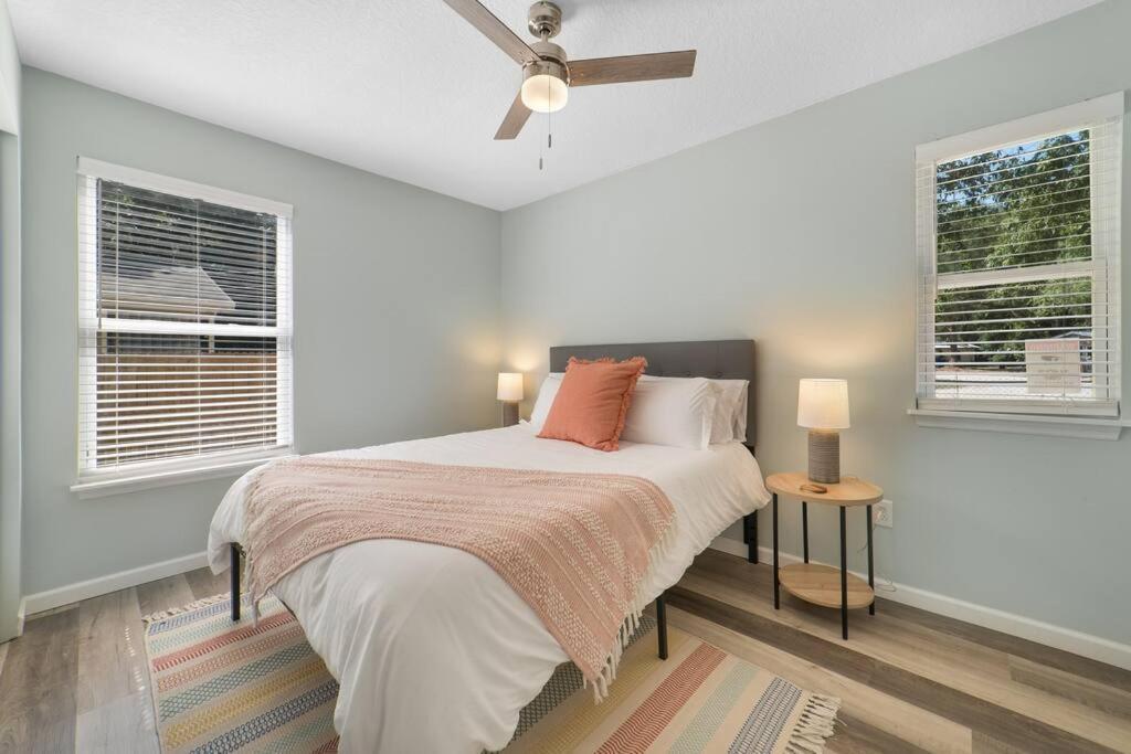 New Modern Bungalow Close To Downtown! Fully Fenced Yard Saint Augustine Exterior foto