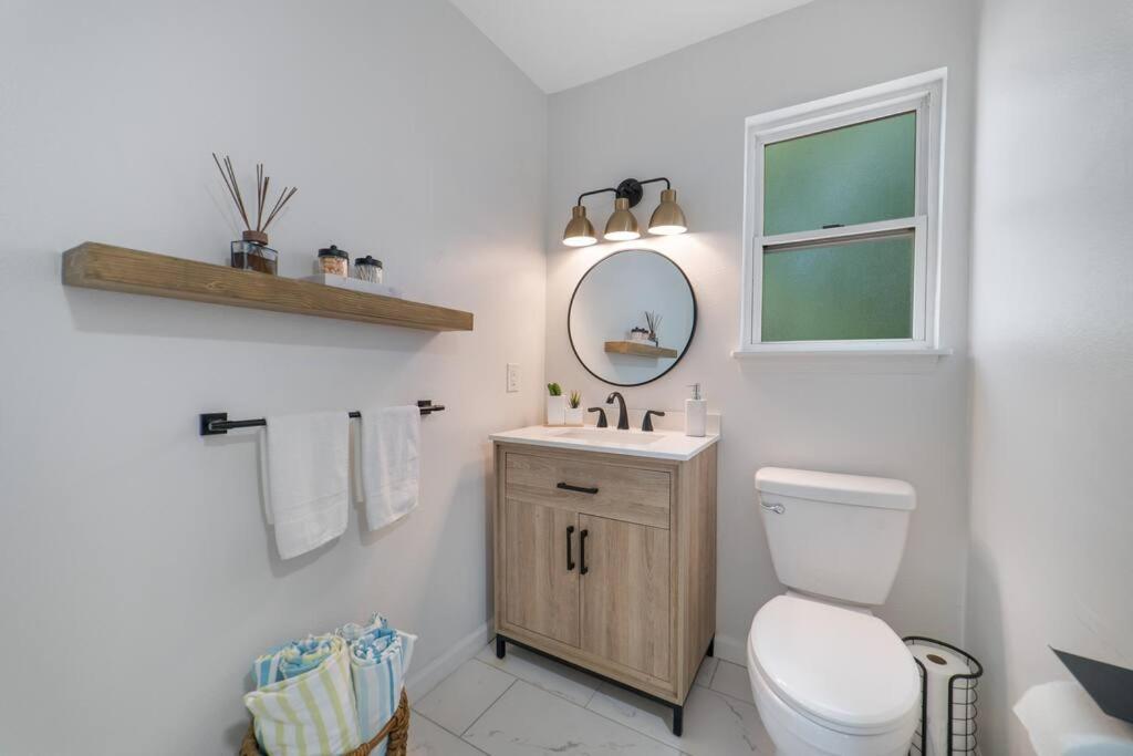New Modern Bungalow Close To Downtown! Fully Fenced Yard Saint Augustine Exterior foto